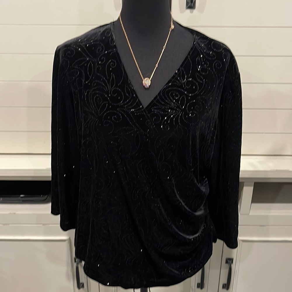 Beautiful R and K black velvet blouse